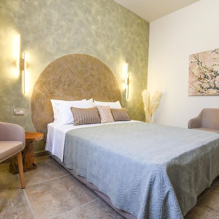 Vivis Hub Aparthotel Аргостолион Екстериор снимка