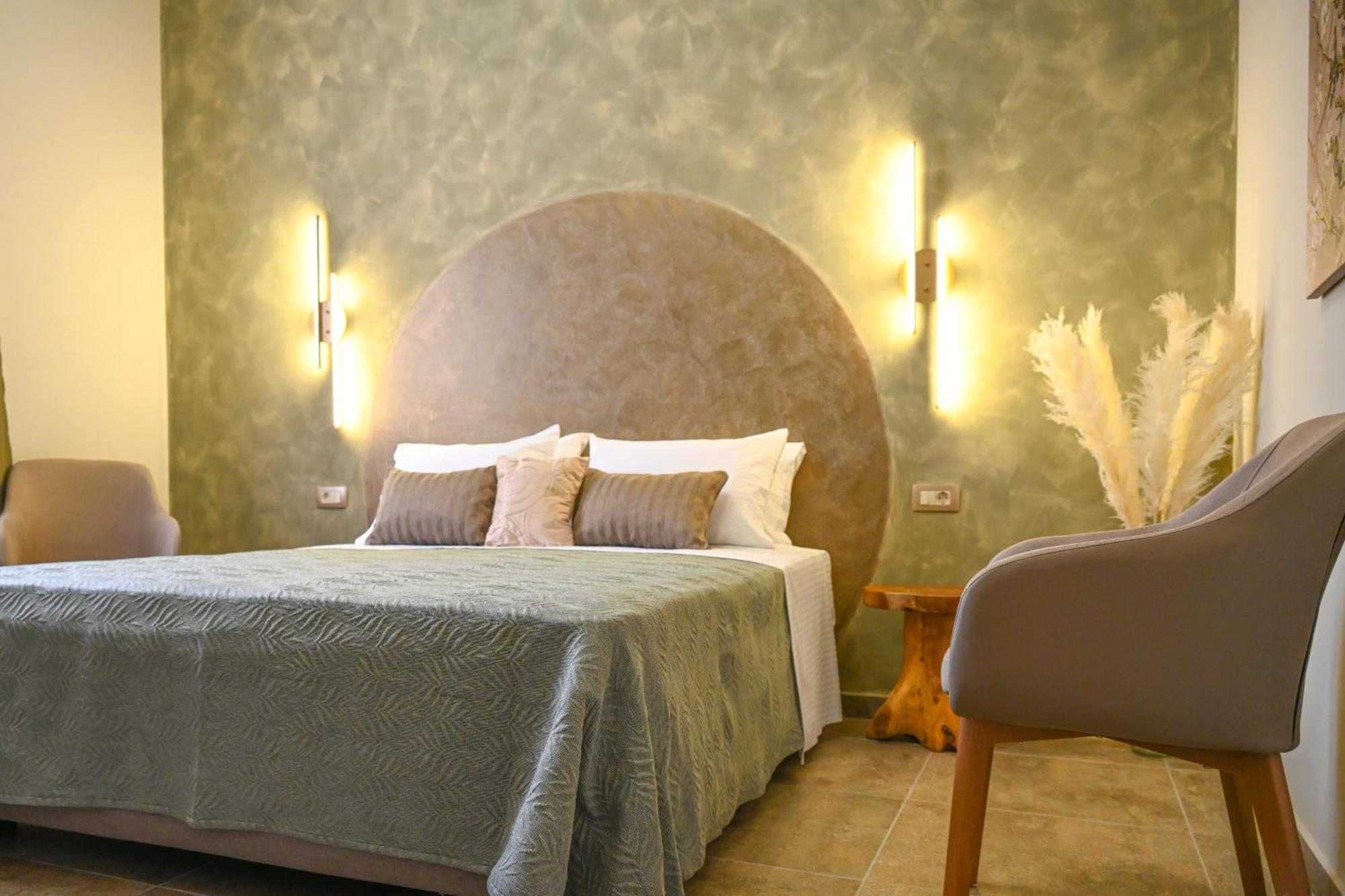 Vivis Hub Aparthotel Аргостолион Екстериор снимка
