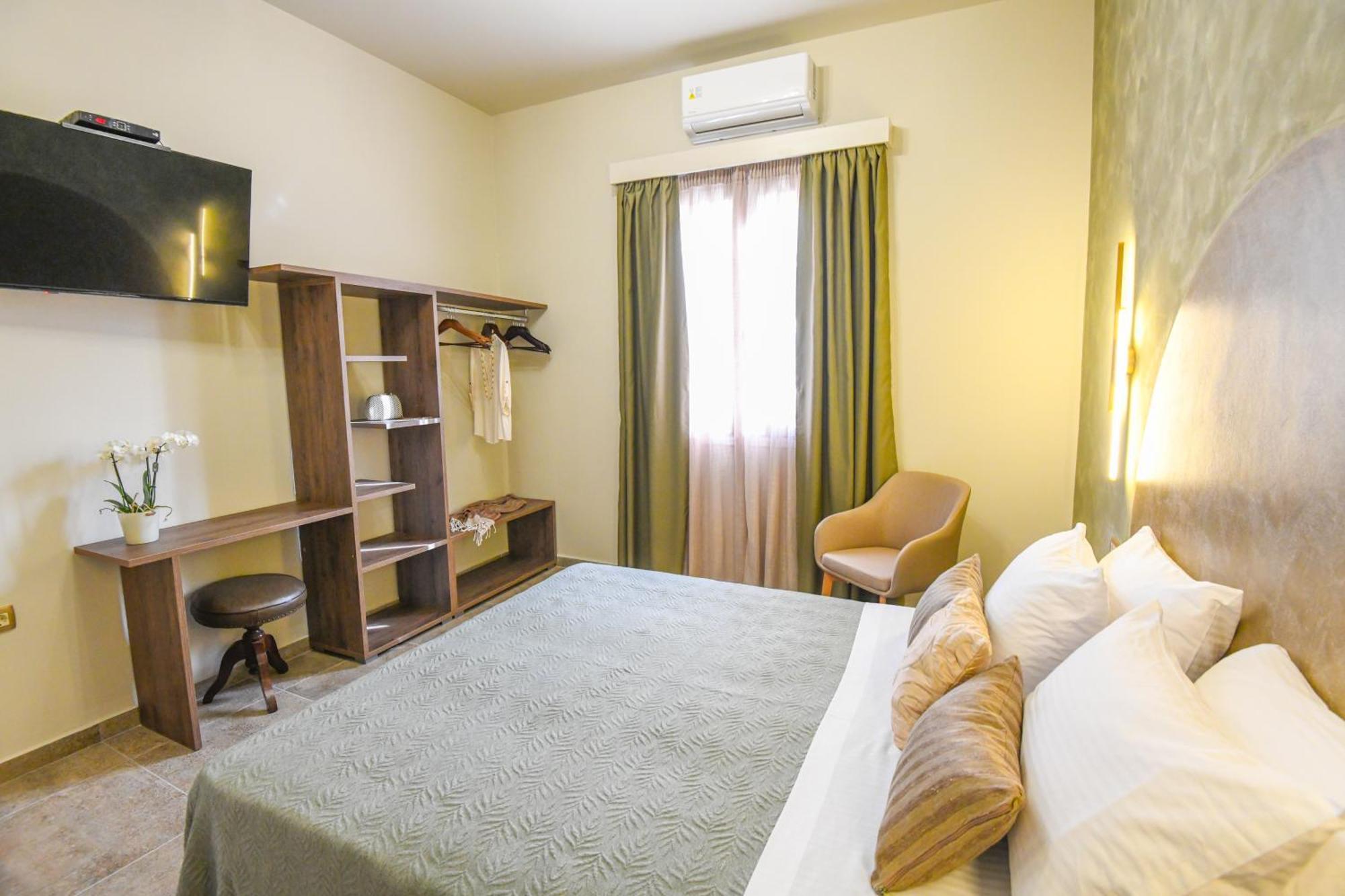 Vivis Hub Aparthotel Аргостолион Екстериор снимка