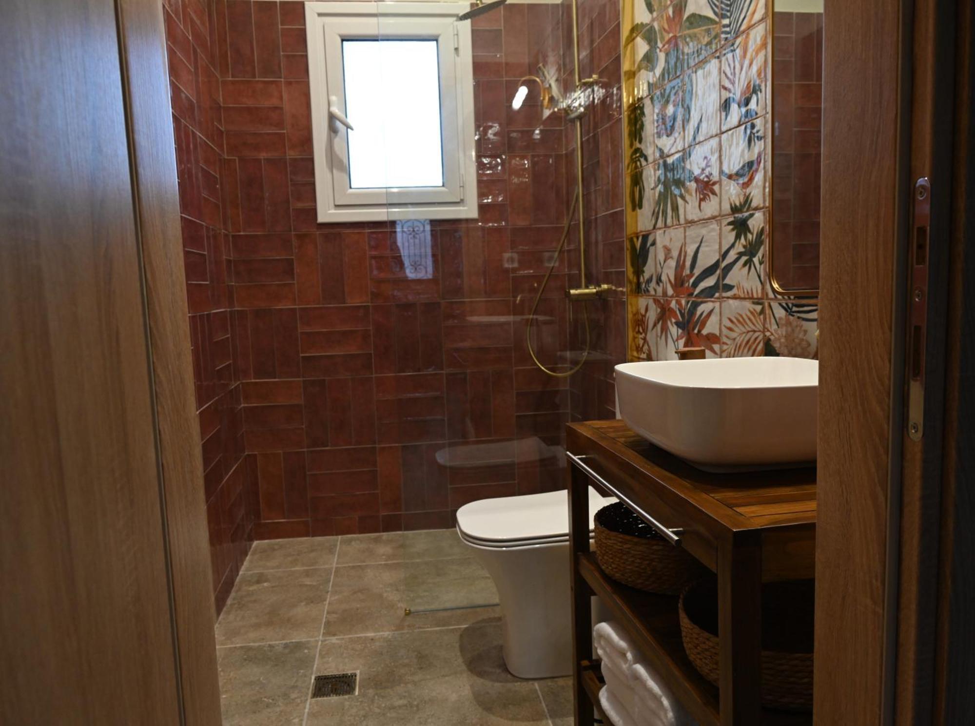 Vivis Hub Aparthotel Аргостолион Екстериор снимка