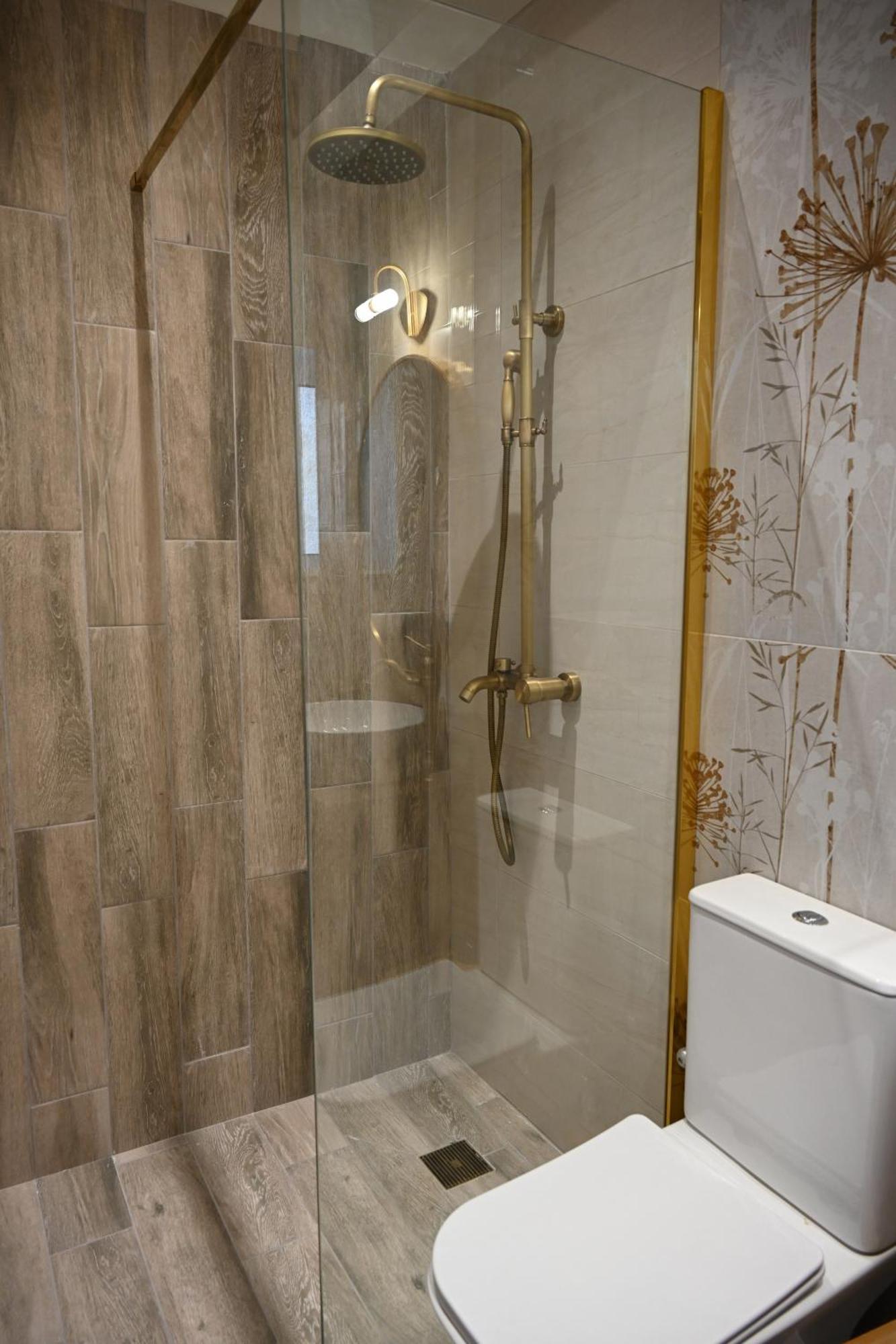 Vivis Hub Aparthotel Аргостолион Екстериор снимка